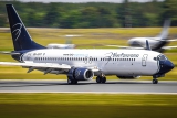 Boeing 737-89L